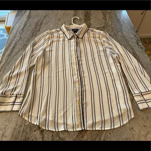 Liz Claiborne Career top!